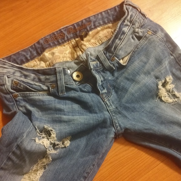 Guess Jeans - Picture 3 of 5